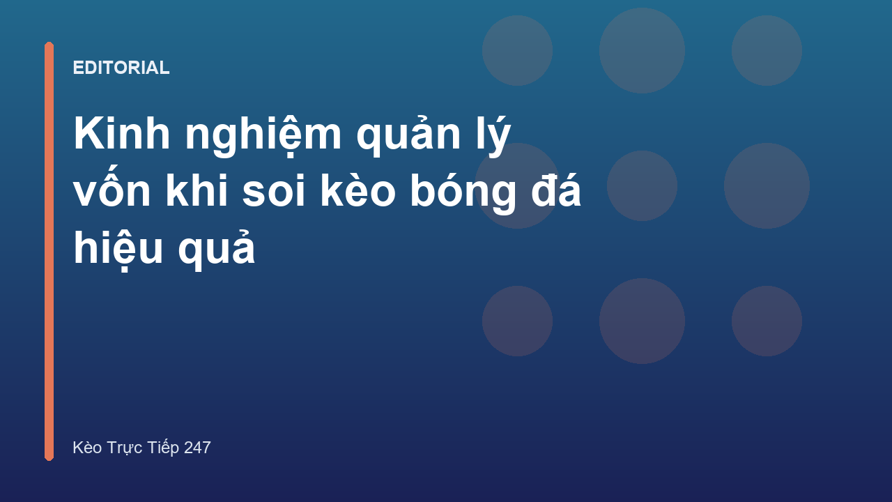 Người dùng đang phân tích tỷ lệ kèo bóng đá trên máy tính